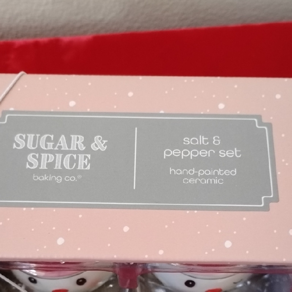 D- NWT Snowman Salt and Pepper Shaker Set - Picture 6 of 9